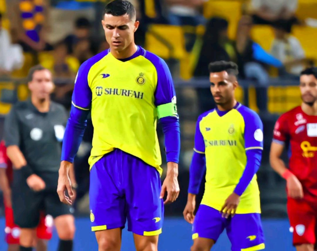 九游体育APP下载-巴黎遭遇尴尬，输球出局