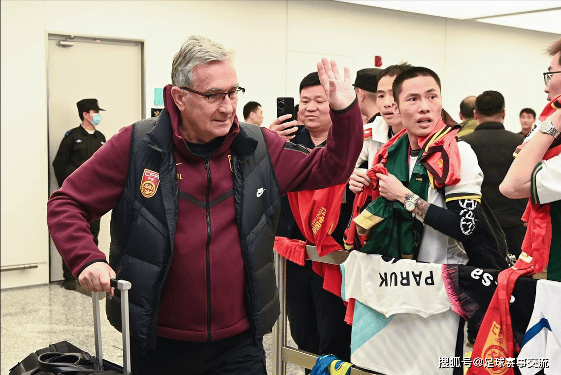 九游体育APP下载-澳大利亚球队抢先一步，备战下一轮比赛的简单介绍