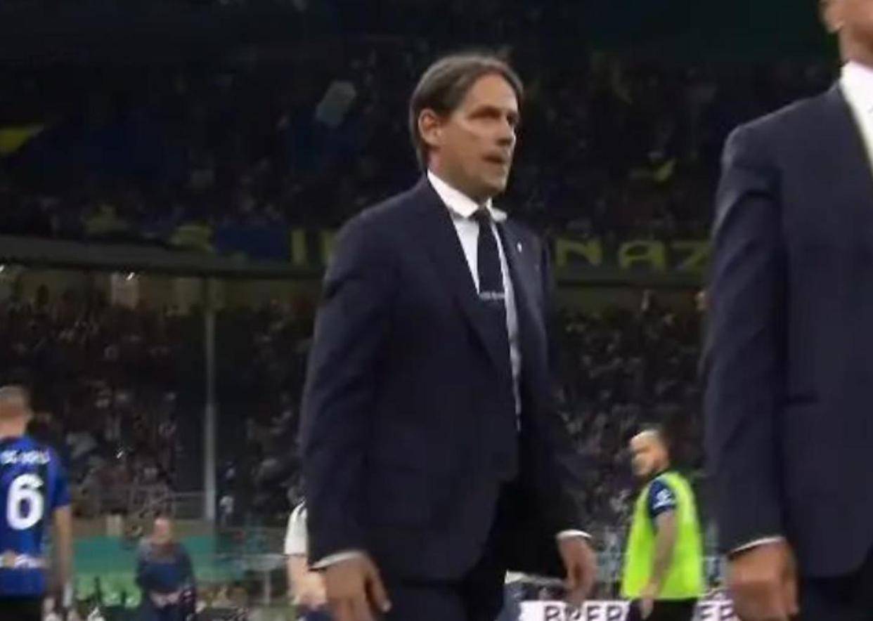 9you娱乐-意甲赛场上出现多起红牌事件