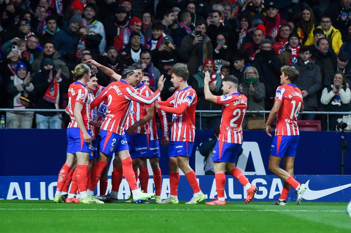 九游app下载-包含塞维利亚在主场比赛中大获全胜,士气直线上升的词条