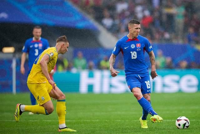 九游娱乐首页-乌克兰突围成功:欧洲杯预选赛小组晋级在望