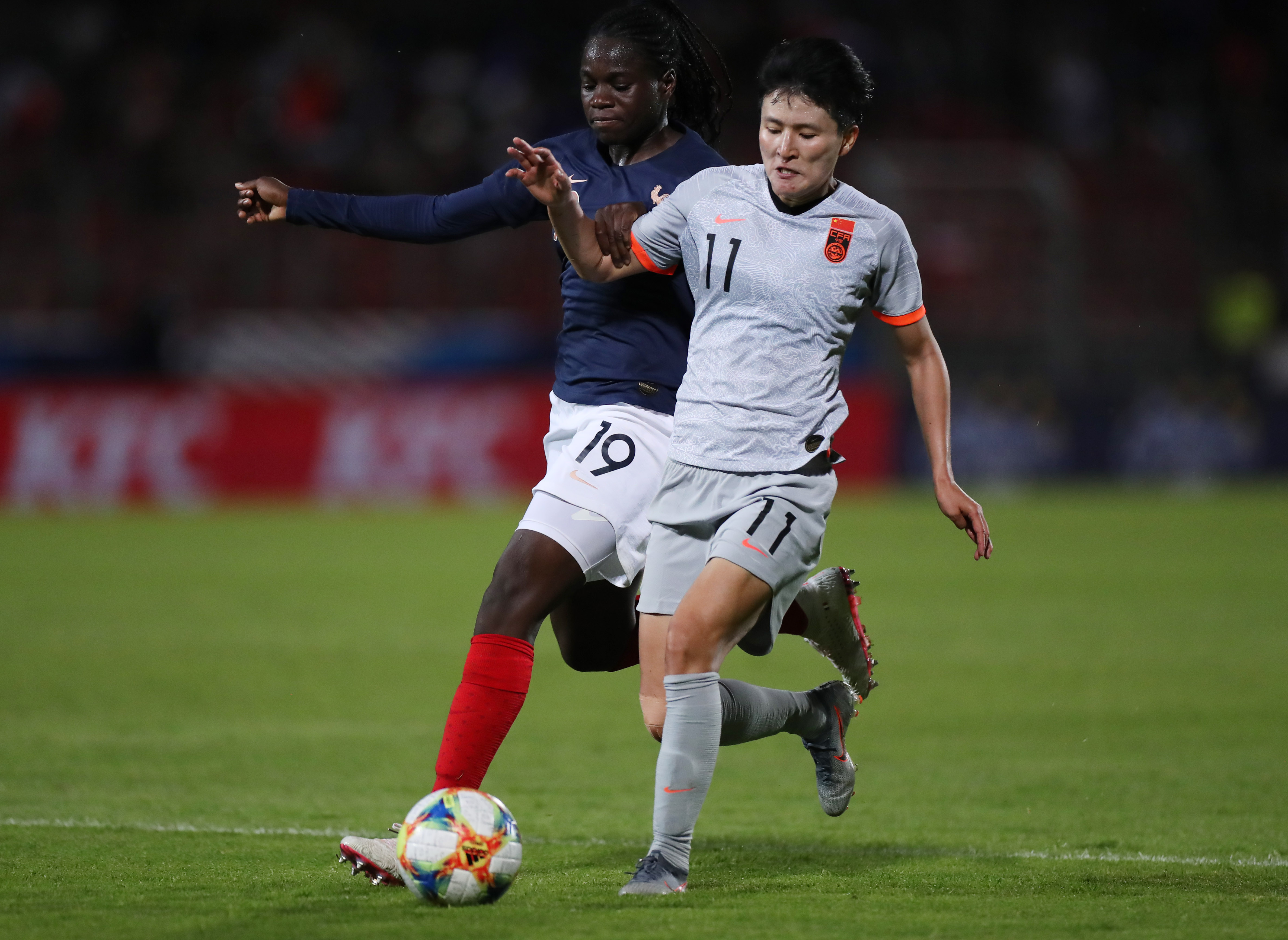 九游VIP-法国女足惊艳登场赛场风云再起