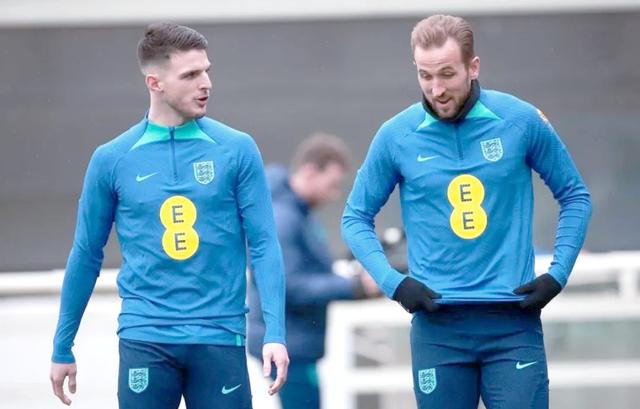 英国队在欧预赛中遭遇不利，需谨慎应对