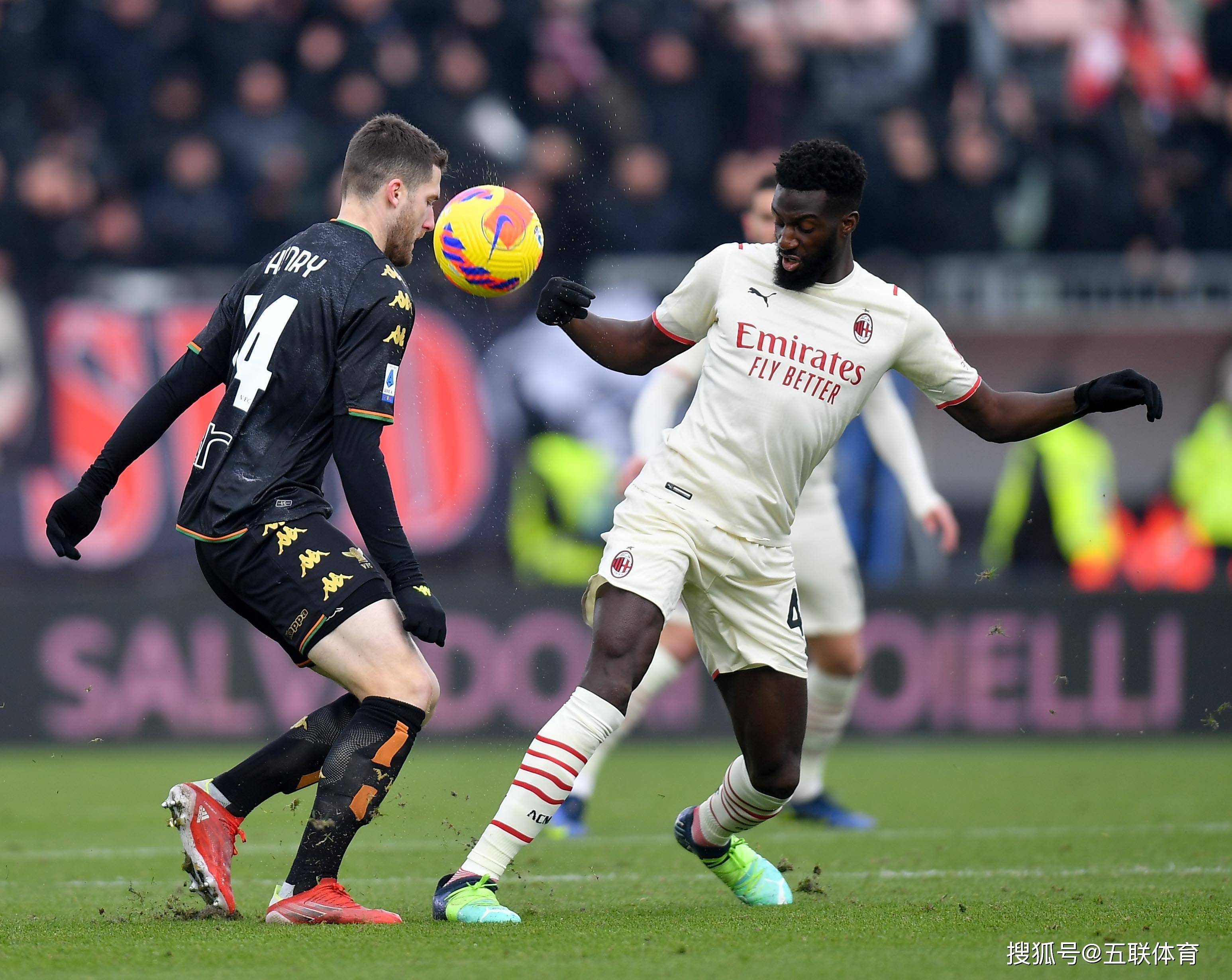 AC米兰客场战平，难分胜负的简单介绍