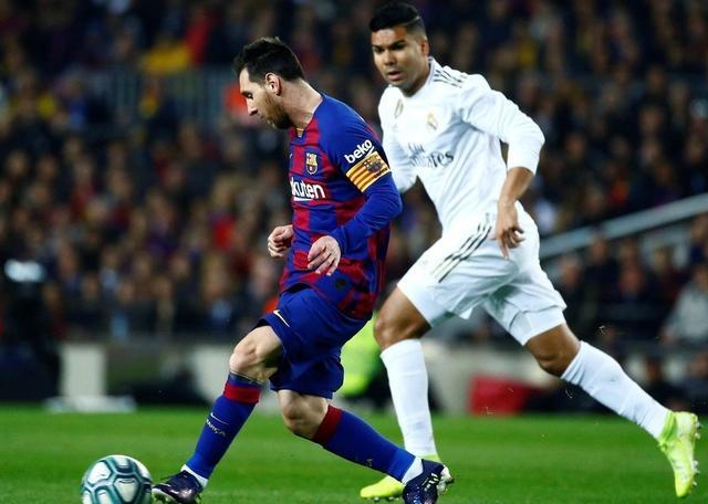 九游体育-精密传球！中场控制球权成攻势关键