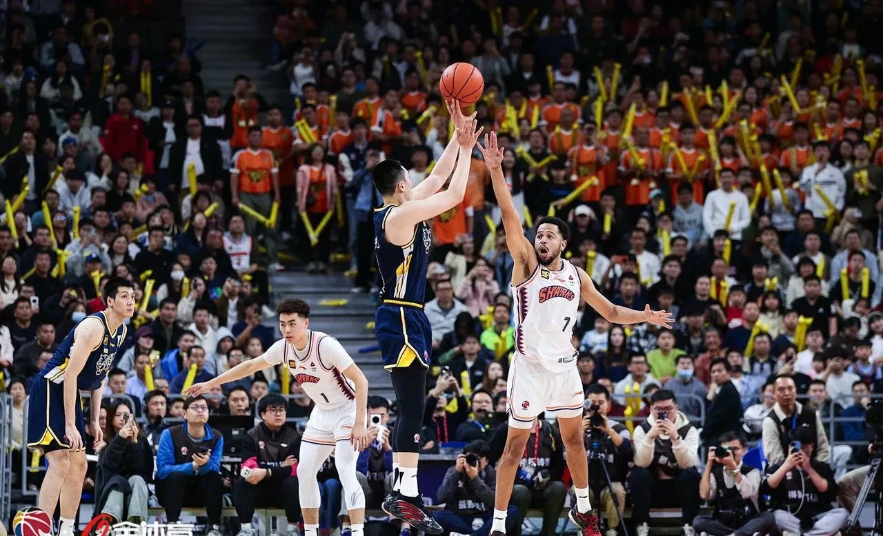 9you娱乐-广东男篮决胜云南队，全队紧张备战