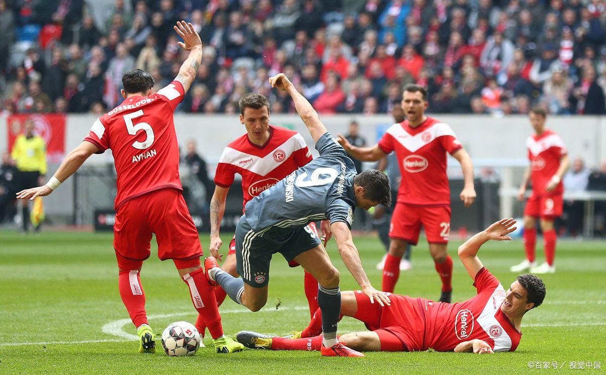 包含拜仁慕尼黑客胜云达不莱梅，领跑德甲的词条