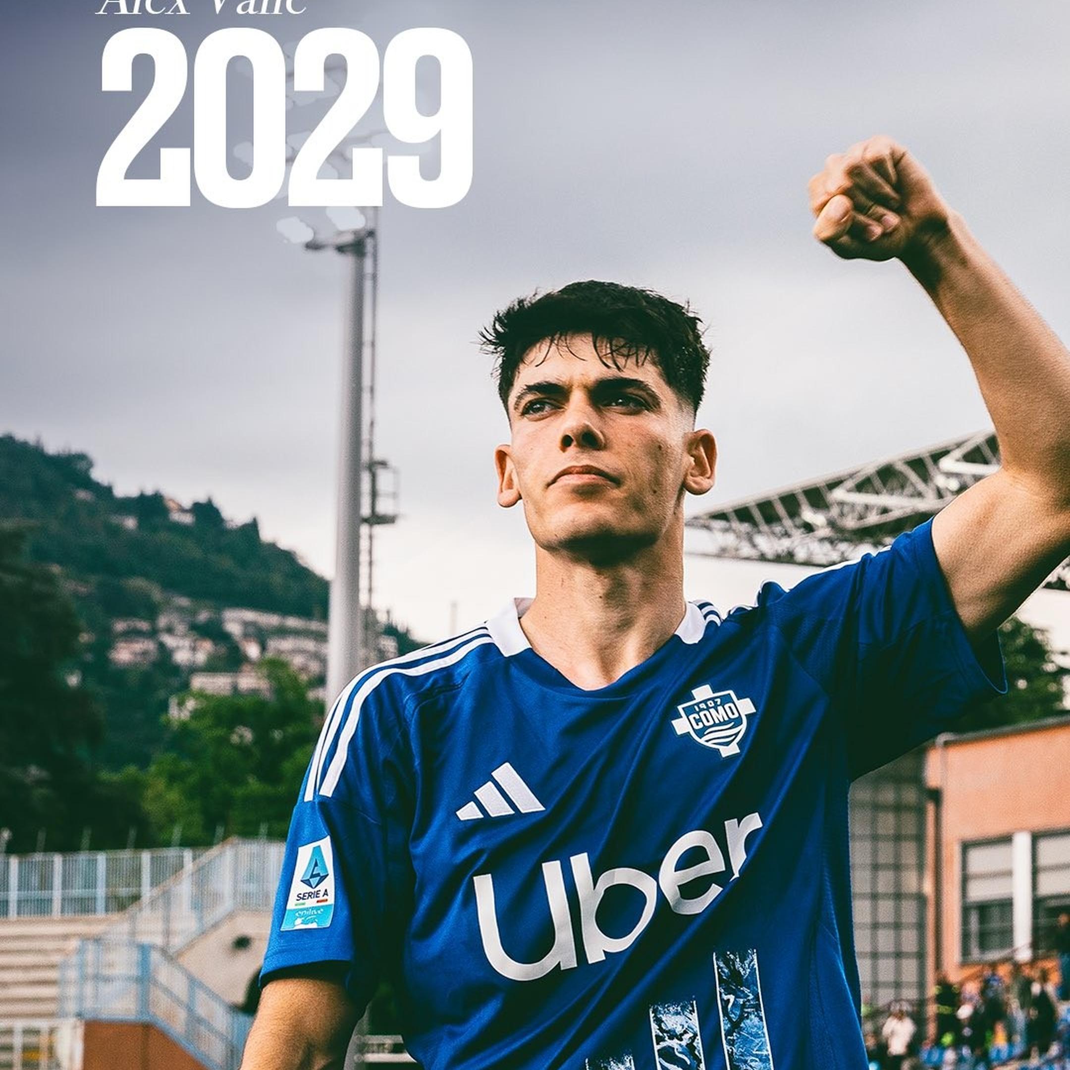 九游娱乐官方网站-意甲赛场再现惊心一幕,球员碰瓷被罚下场