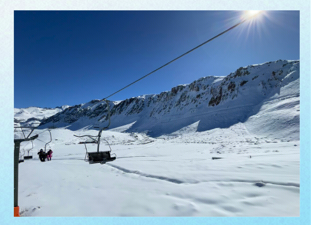 智利滑雪选手冰上飘舞,瞬间凌驾对手 智利滑雪选手冰上飘舞,瞬间凌驾对手