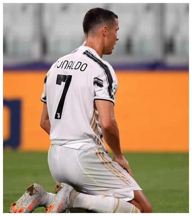 九游游戏-爵士主场告负：米切尔努力无果全场表现平平失利不甘心