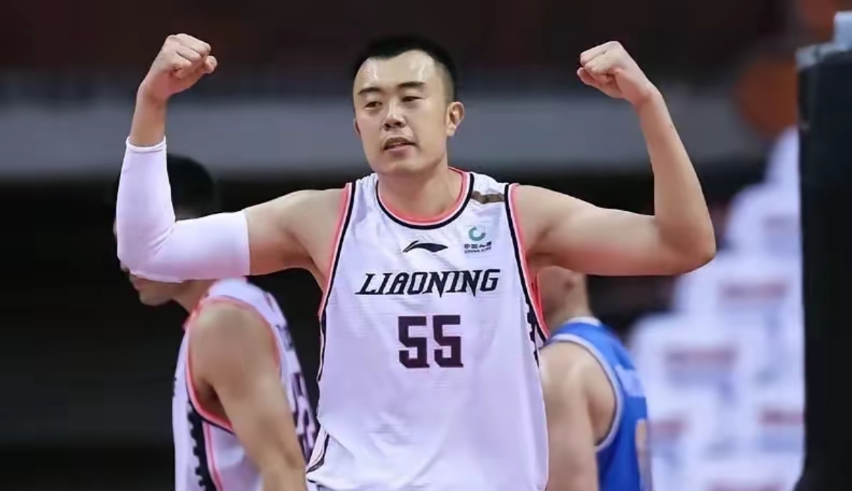 九游娱乐入口-球队老将在比赛中贡献关键表现,带领球队获胜