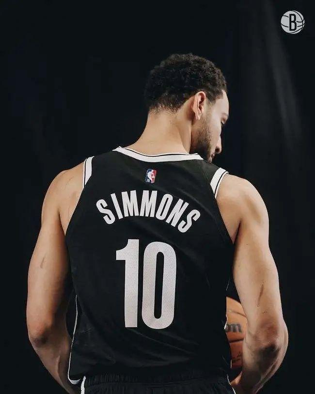 九游官网-人遭遇槌饶骑士惨遭噩耗,西蒙斯伤退令人担忧的简单介绍