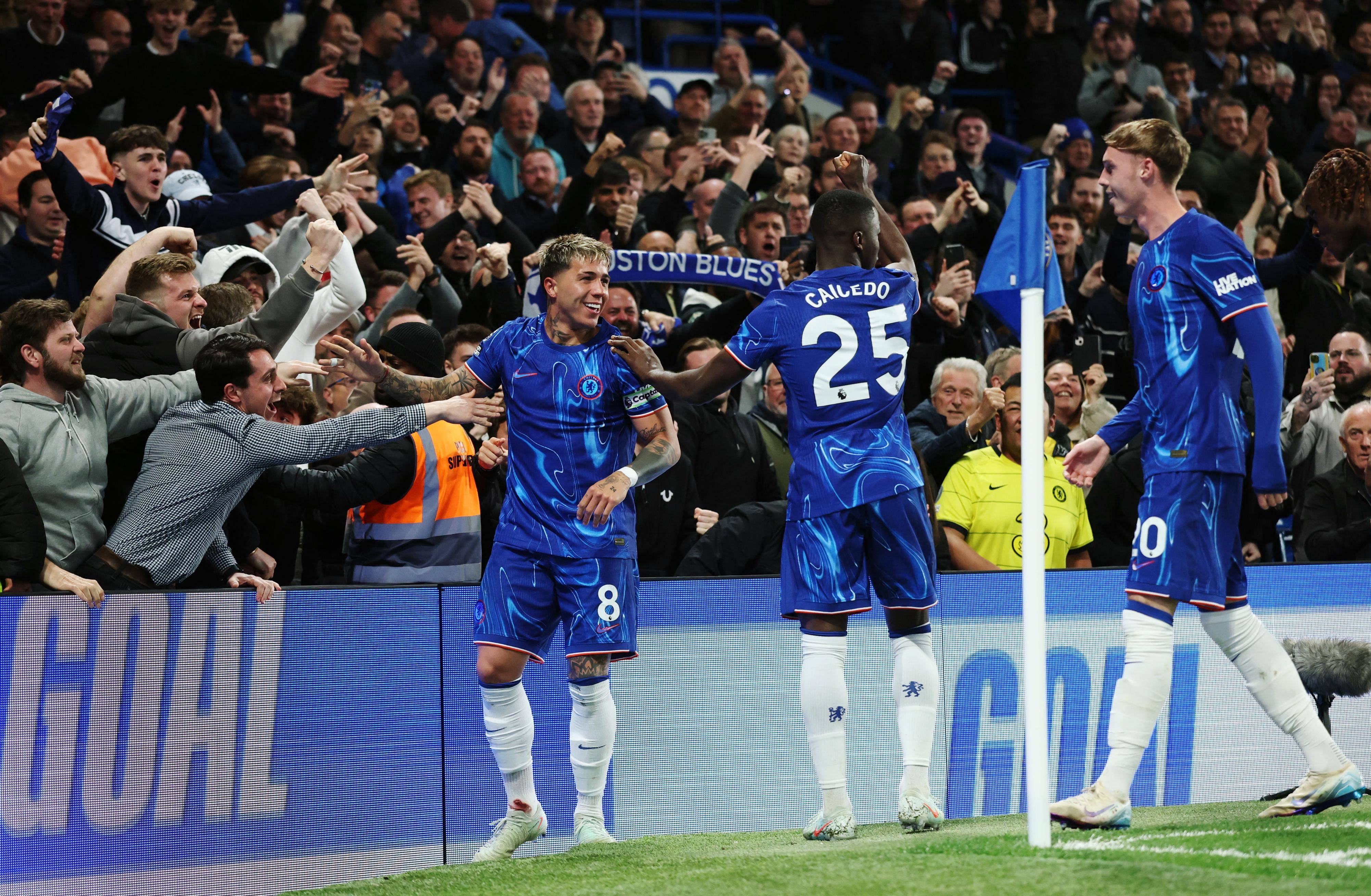 九游娱乐官方-紧张刺激!欧预赛比赛中球队实力碰撞