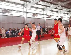 西藏男篮全力以赴,终结对手连胜 西藏男篮全力以赴,终结对手连胜