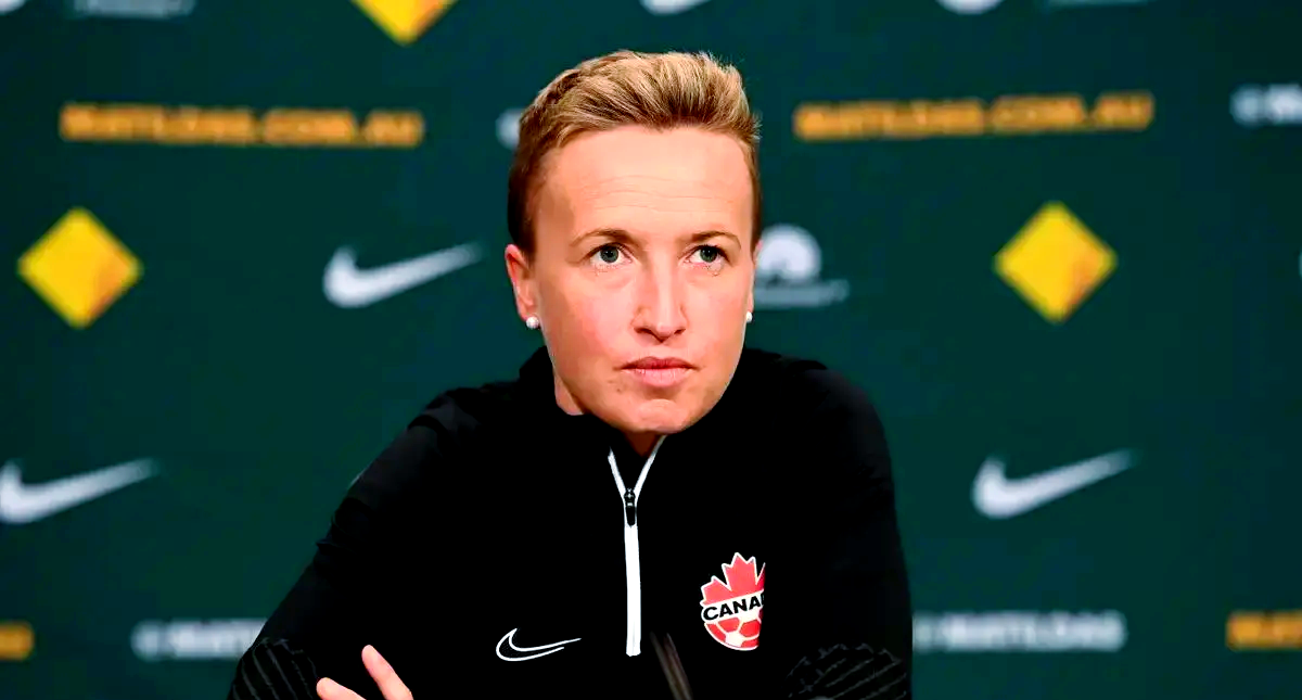 九游体育官方入口-加拿大著名女足球员在盛会上大放异彩