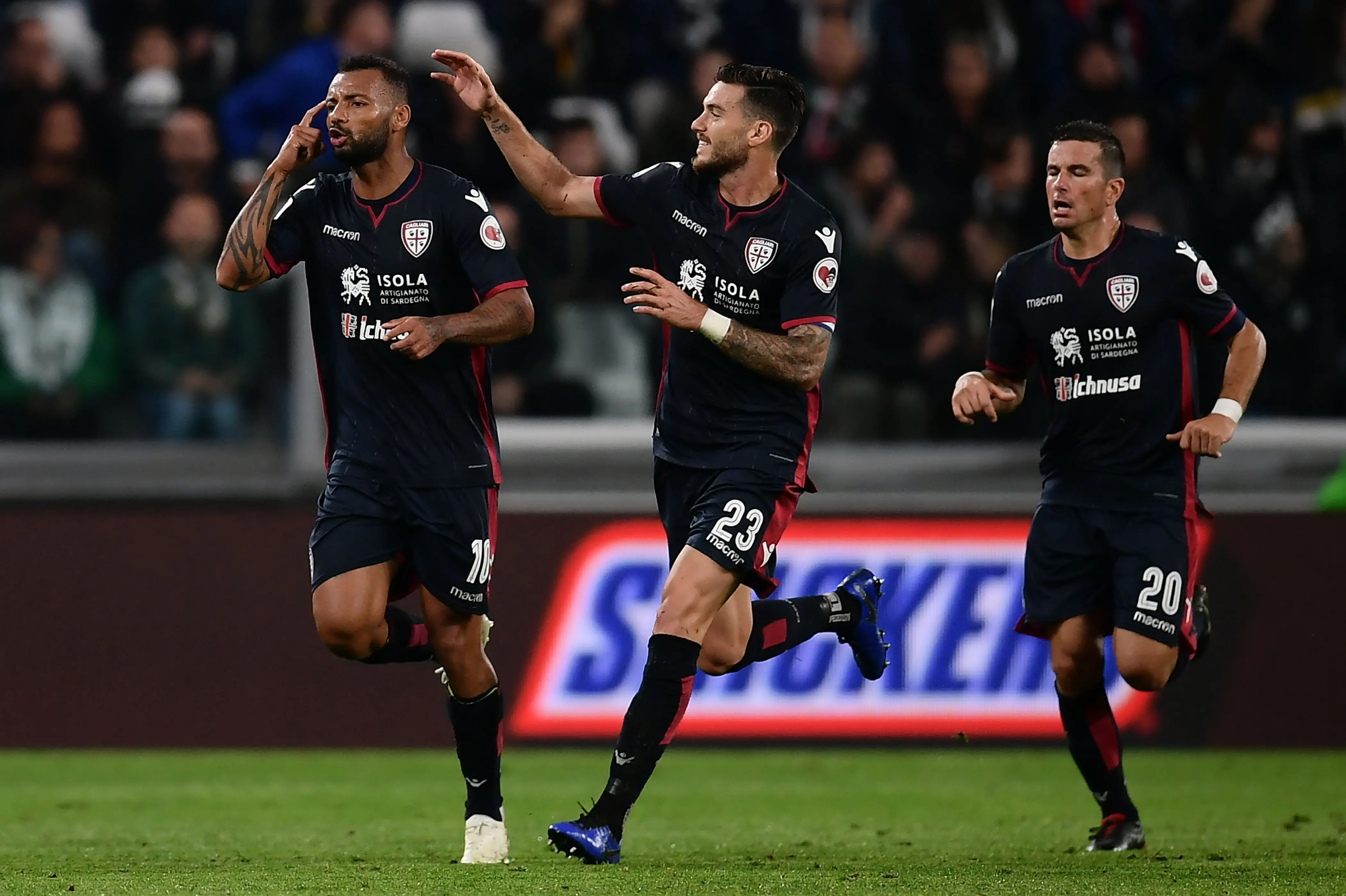 九游娱乐-包含AC米兰球员集体表现出色,取得关键胜利的词条