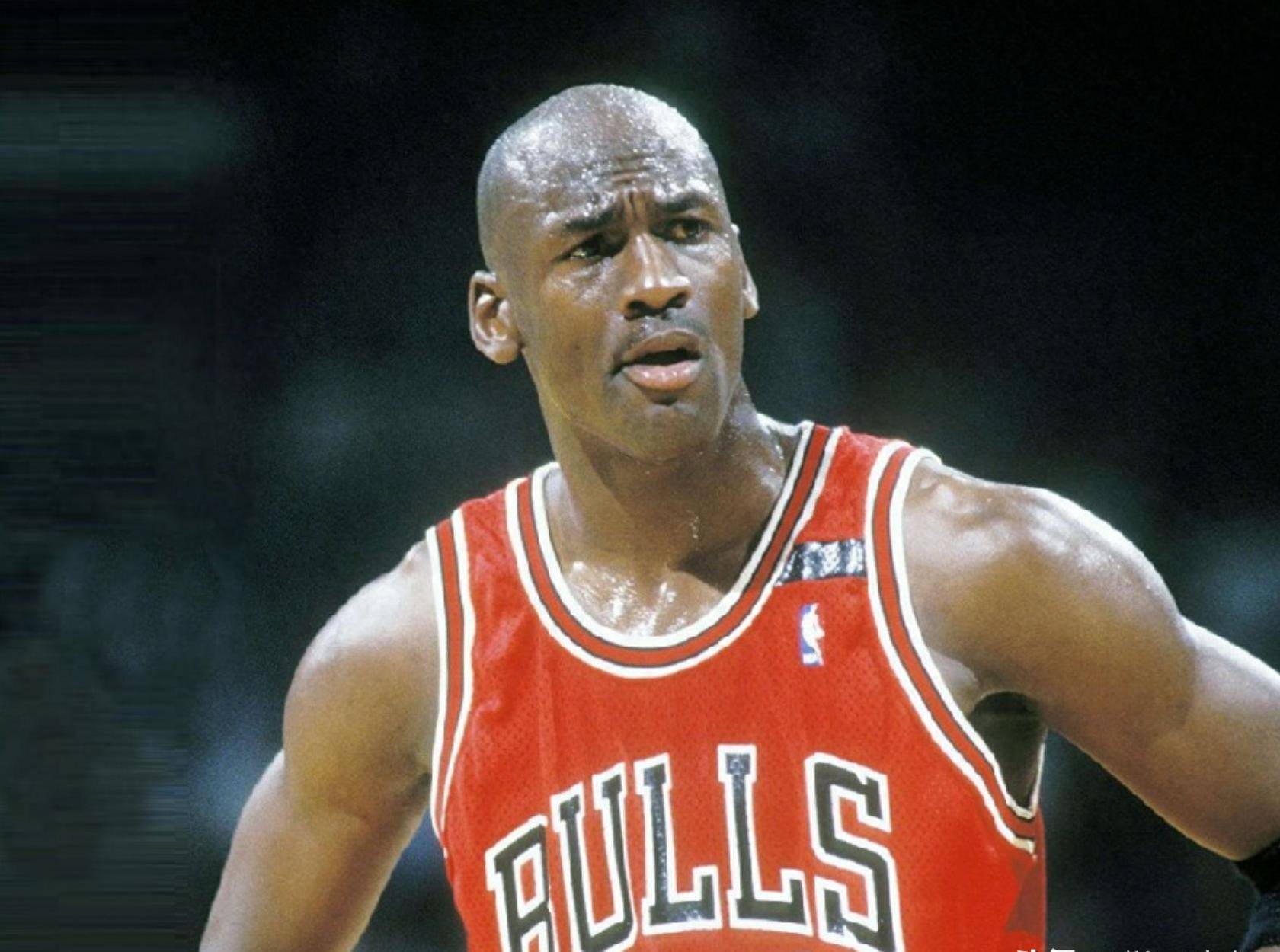 九游APP-门神连续防守大连屡创奇迹,球迷高呼敬礼