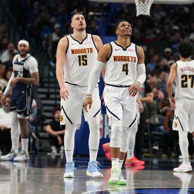 热火胜独行侠,东部半决赛席位抢先 热火胜独行侠,东部半决赛席位抢先