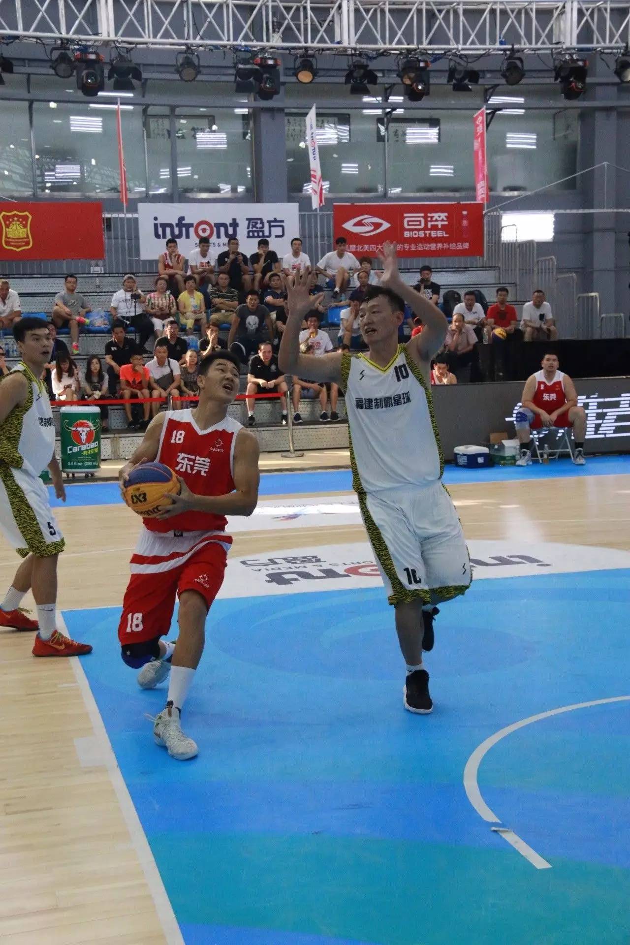 九游VIP-DFM轻取C9,Elk拿下关键大龙激烈交锋成都决赛之夜,强势挺进下一轮