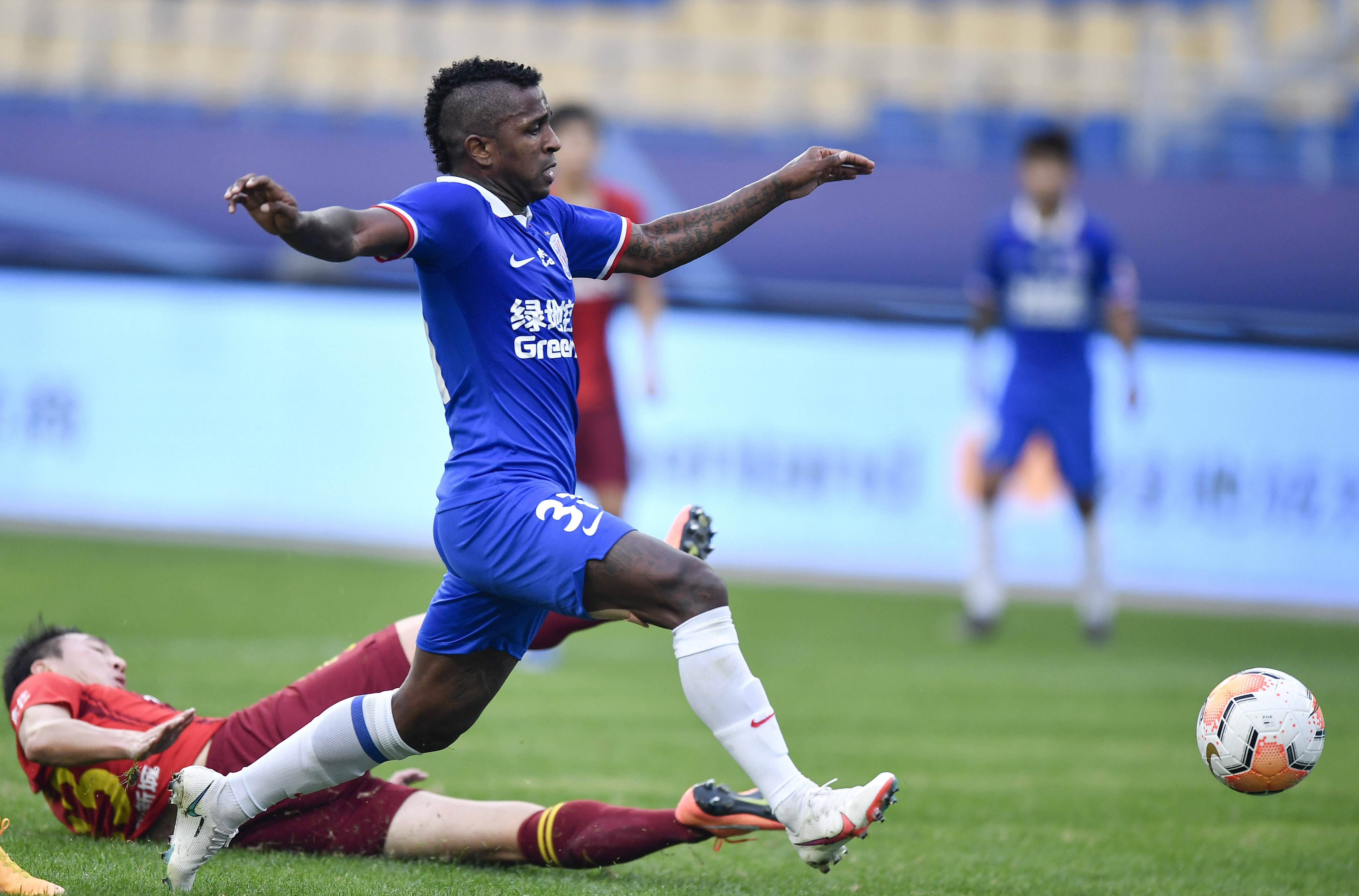 9you娱乐-关于绿地申花战胜华夏幸福，积分冲击前四的信息