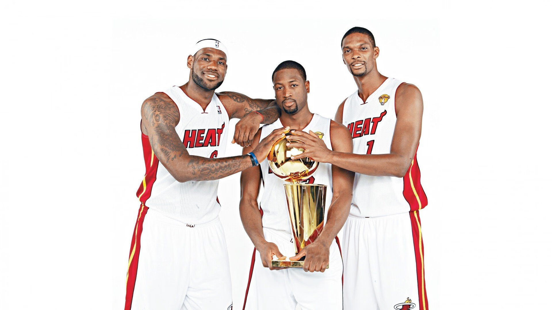 季风扫过蕉林，当横扫遇见孤木，李梓嘉扛起的不只是一支球队